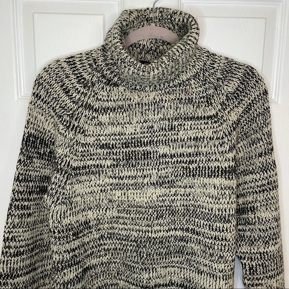 VINTAGE Campar Wool Cozy Long Knit Turtleneck Sweater Large - Picture 2 of 4